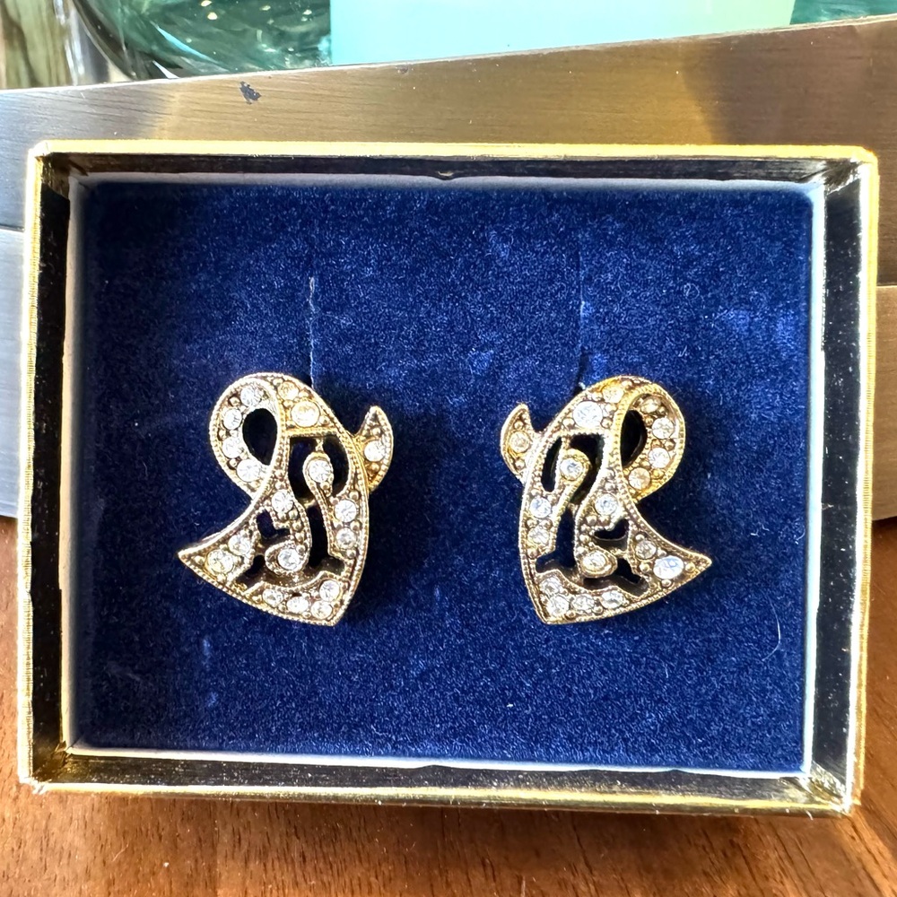 Vintage Avon Ribbon Rhinestone Earrings